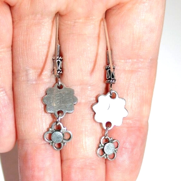 Sterling Silver Garnet Daisy Earrings - Picture 3 of 4